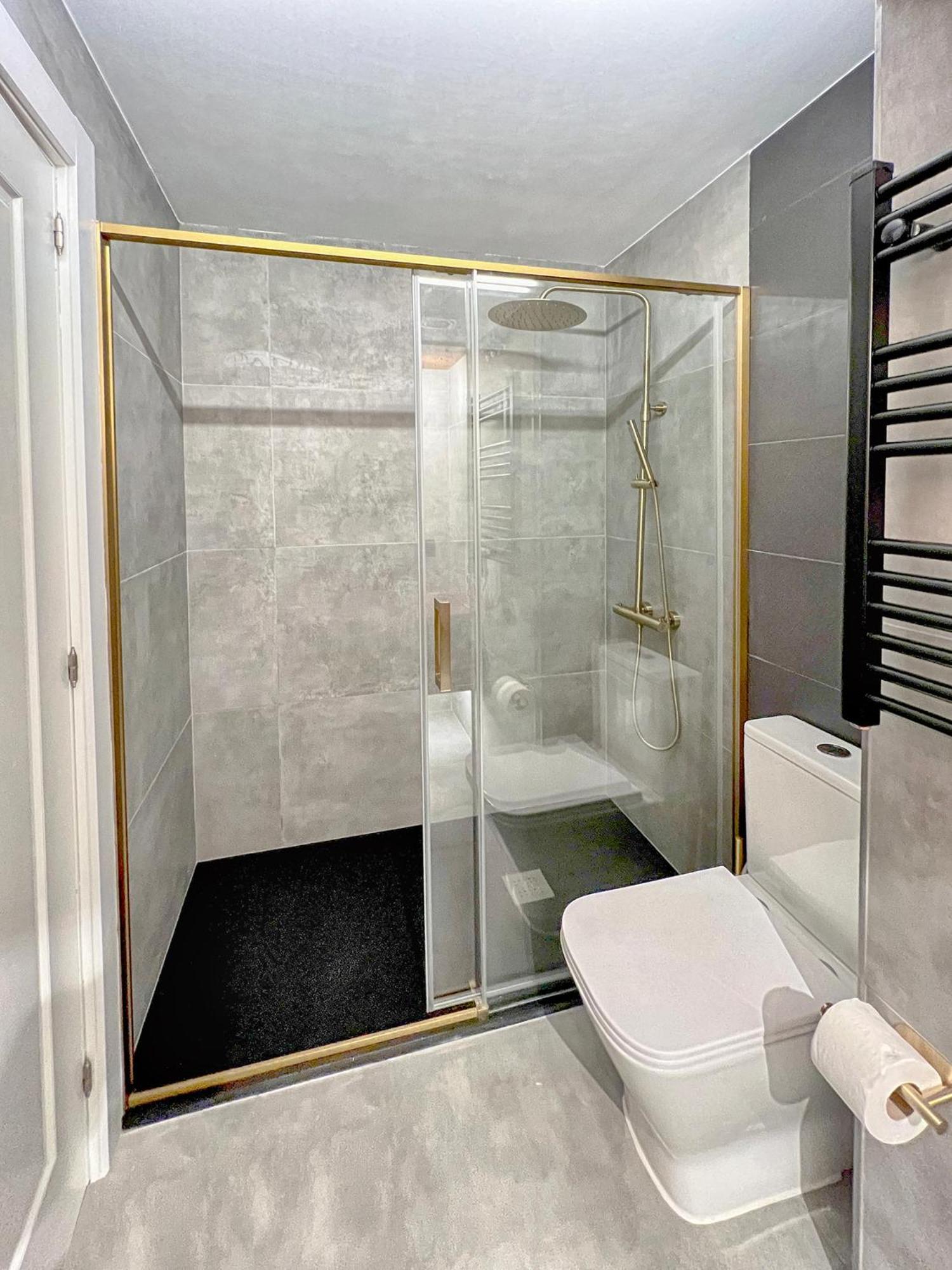 River Deluxe Con Garaje Gratis Билбао Екстериор снимка