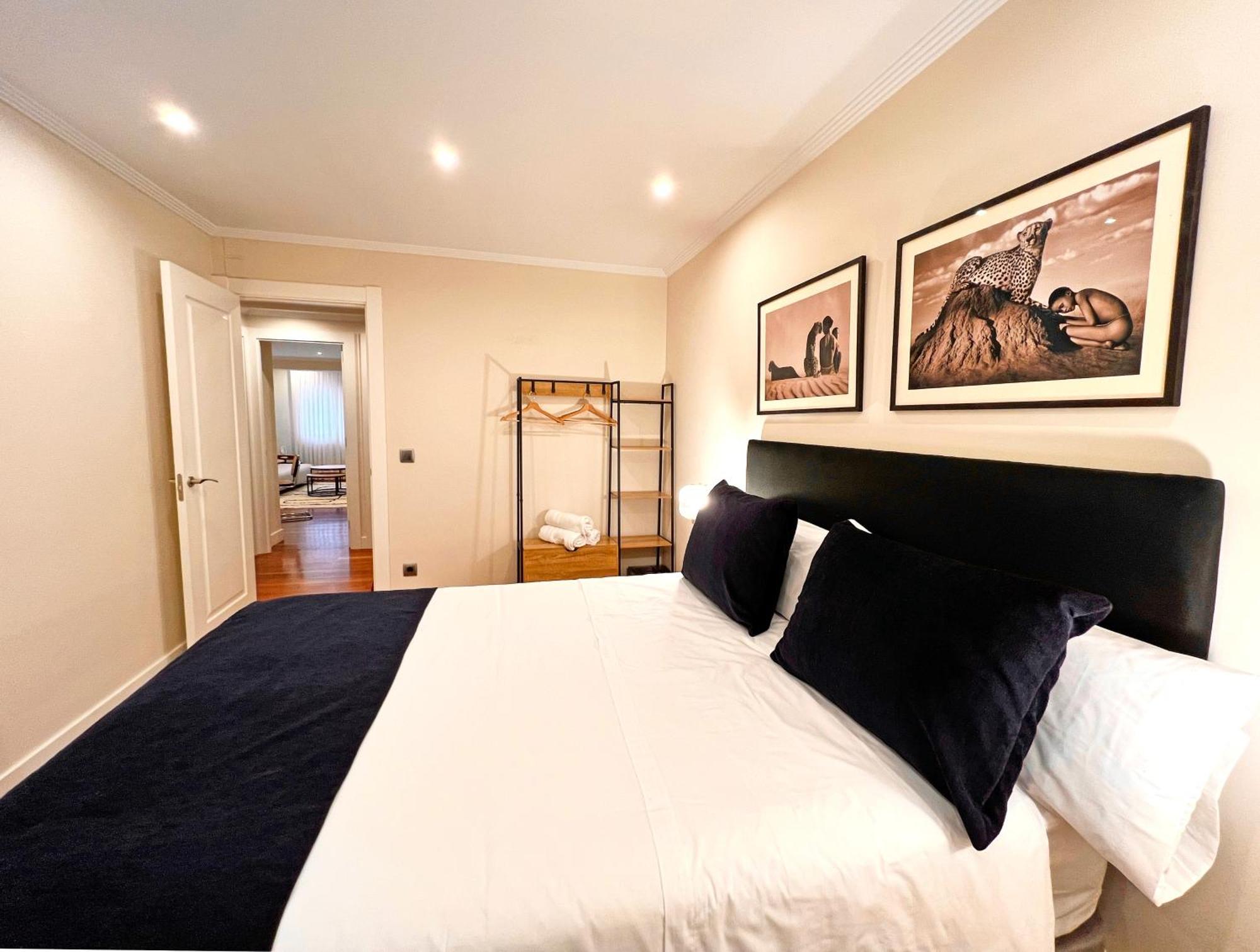 River Deluxe Con Garaje Gratis Билбао Екстериор снимка